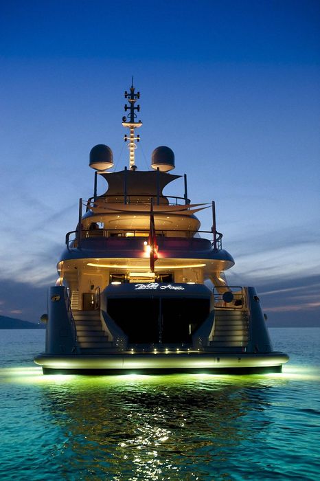 yacht water light ocean luxury wallpaper