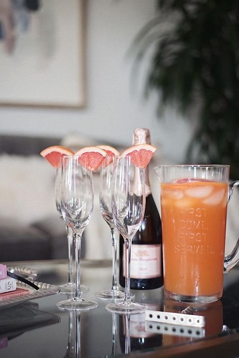 fresh juice grapefruit glass table