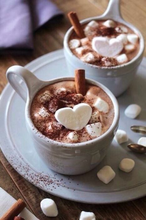 cups hot chocolate hearts marshmallow