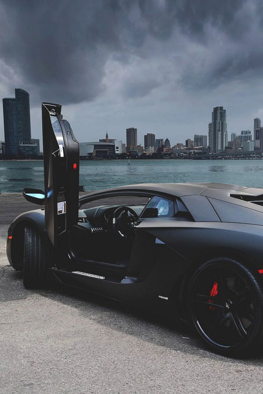 Black Lamborghini Hd Wallpaper For Mobile