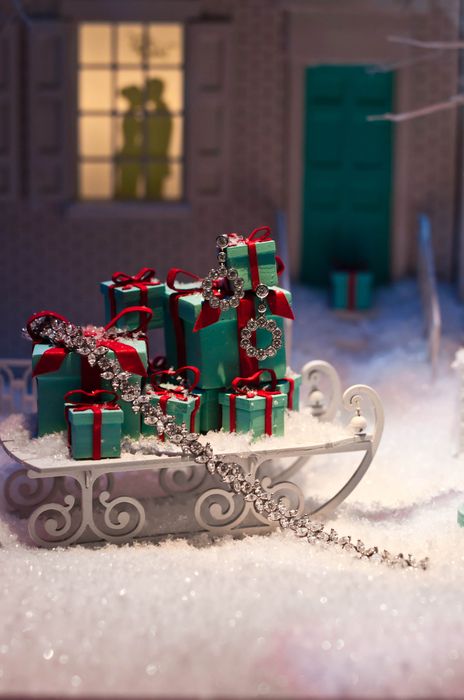 sleigh fun winter snow christmas presents gifts love house