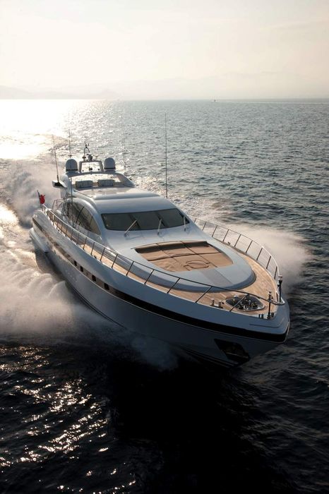 luxury enzo mangusta luxury yacht charter ocean