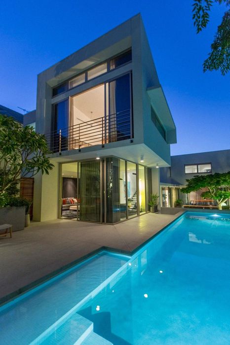 luxury house swimming pool modern design