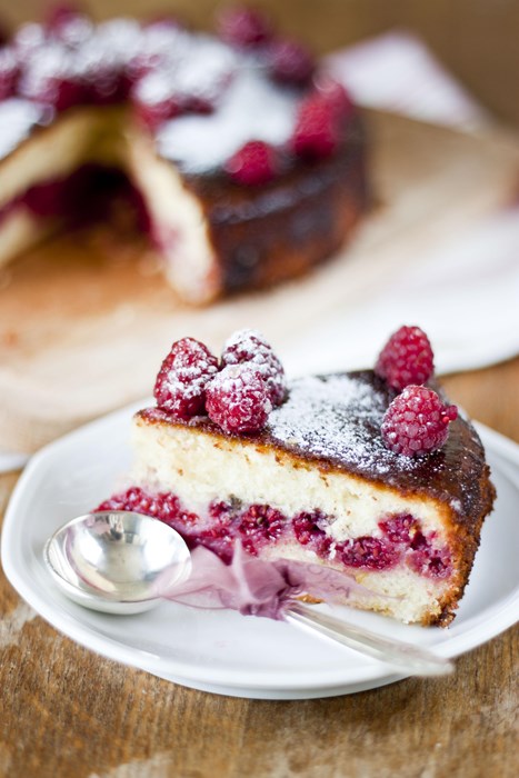 cake sweet cream pastry berry chocolate sugar fruit food raspberry bakery